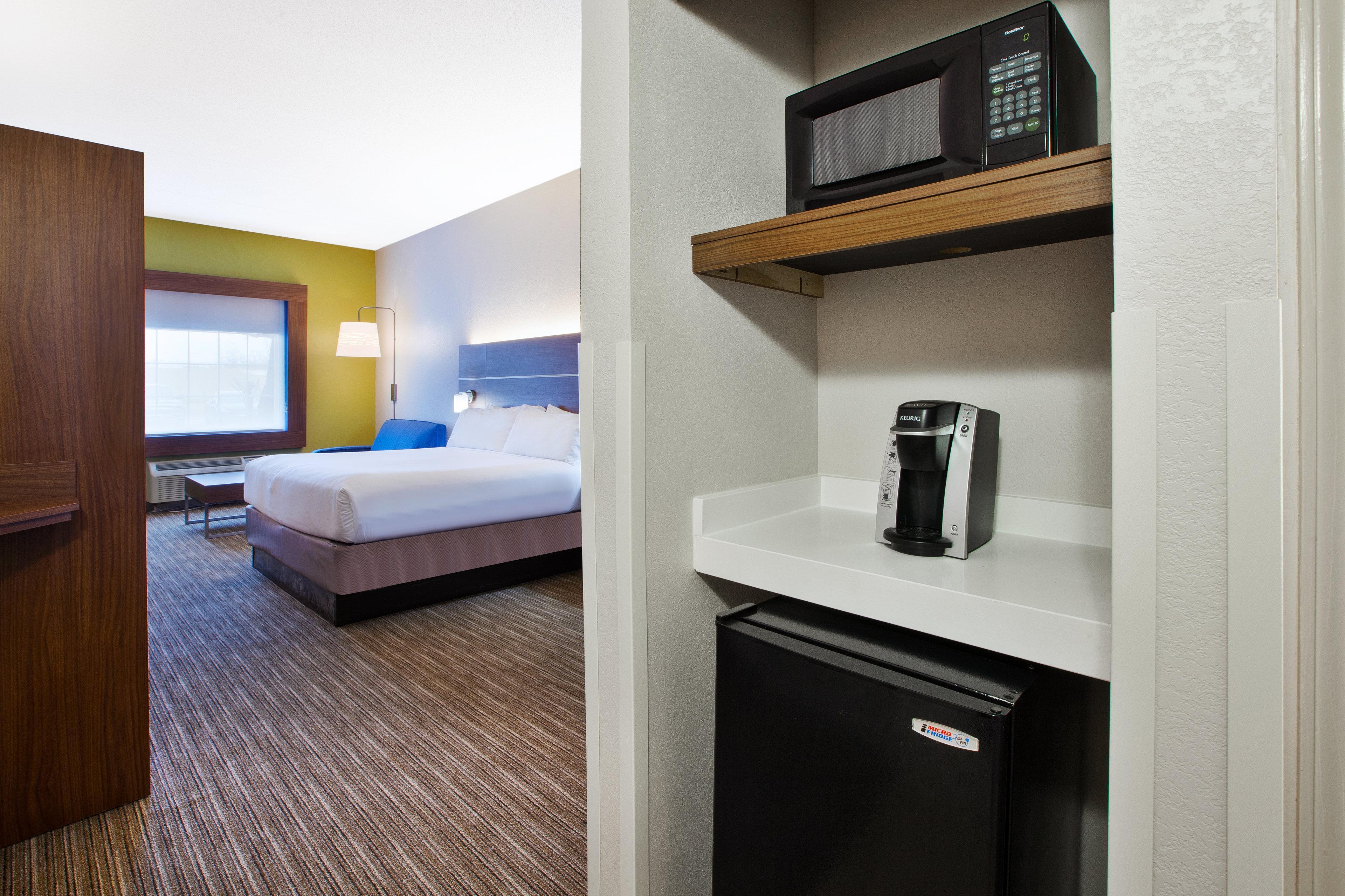 Holiday Inn Express Hotel & Suites Manchester Conference Center By Ihg Exterior foto